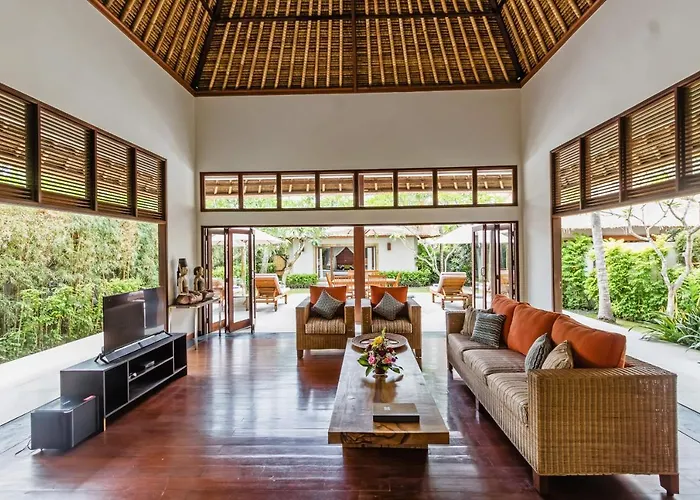 Villa Sasoon Beach 100M Full Services 250 Mbps Villa