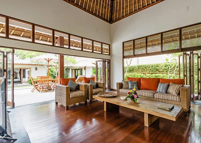 Villa Sasoon Beach 100M Full Services 250 Mbps Villa